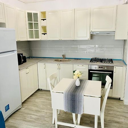 Cozy Central Apartment With 2 Rooms ブカレスト エクステリア 写真